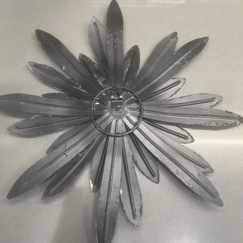 2-Metal Decorative Flower Wall Art  11
